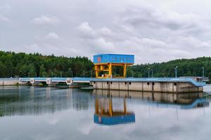 central hidroeléctrica Dalesice en el río Jihlava, distrito de Trebic, República Checa, Europa. foto