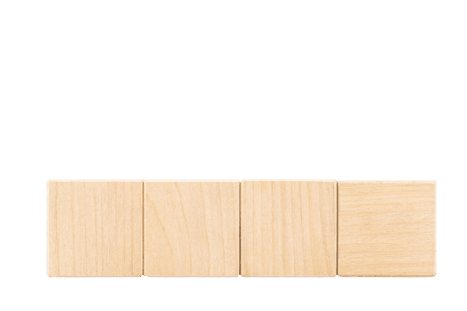 quatro cubos de madeira. fundo transparente. png. copie o espaço. png