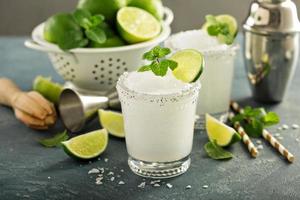 Frozen lime and mint margarita photo