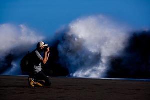 Huge sea waves photo