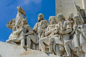 monumento a los descubrimientos en lisboa, portugal, alrededor de junio de 2022 foto