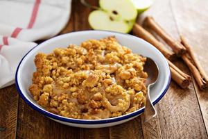 crumble de manzana caramelizada foto