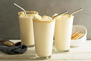 Banana and cookies milkshake photo