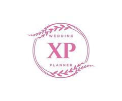 colección de logotipos de monogramas de boda con letras iniciales xp, plantillas florales y minimalistas modernas dibujadas a mano para tarjetas de invitación, guardar la fecha, identidad elegante para restaurante, boutique, café en vectores