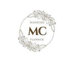 colección de logotipos de monograma de boda con letras iniciales de mc, plantillas florales y minimalistas modernas dibujadas a mano para tarjetas de invitación, guardar la fecha, identidad elegante para restaurante, boutique, café en vector