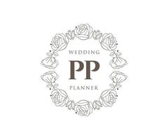 colección de logotipos de monograma de boda con letras iniciales de pp, plantillas florales y minimalistas modernas dibujadas a mano para tarjetas de invitación, guardar la fecha, identidad elegante para restaurante, boutique, café en vector