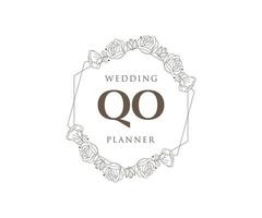 colección de logotipos de monograma de boda con letras iniciales qo, plantillas florales y minimalistas modernas dibujadas a mano para tarjetas de invitación, guardar la fecha, identidad elegante para restaurante, boutique, café en vector