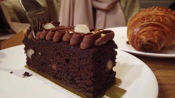 cioccolato torta e un' brioche video