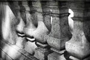 concrete pillars close-up photo