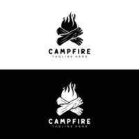diseño de logotipo de fogata, vector de camping, fuego de madera y diseño forestal