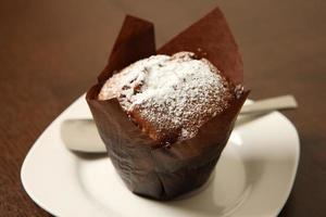 postre de muffins de chocolate foto