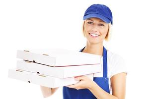 mujer entregando pizza foto