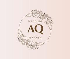 colección de logotipos de monograma de boda con letras iniciales aq, plantillas florales y minimalistas modernas dibujadas a mano para tarjetas de invitación, guardar la fecha, identidad elegante para restaurante, boutique, café en vector