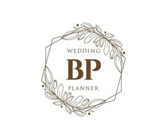 Colección de logotipos de monogramas de boda con letras iniciales de pb, plantillas florales y minimalistas modernas dibujadas a mano para tarjetas de invitación, guardar la fecha, identidad elegante para restaurante, boutique, café en vector