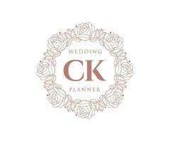 colección de logotipos de monograma de boda con letras iniciales ck, plantillas florales y minimalistas modernas dibujadas a mano para tarjetas de invitación, guardar la fecha, identidad elegante para restaurante, boutique, café en vector