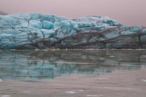 foto de paisaje de glaciar turquesa