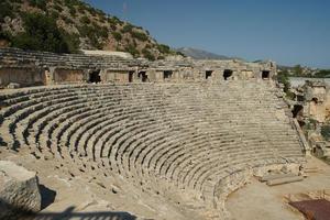 teatro de la ciudad antigua de myra en demre, antalya, turkiye foto