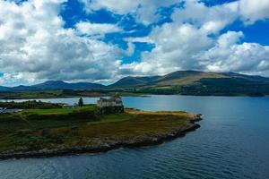 castillo duart, paisaje de mull island foto