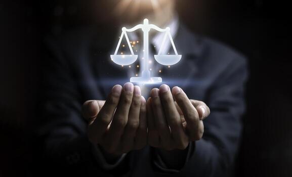 abogados de justicia con mazo de juez, empresario de traje o abogado que contrata abogados en el sistema digital. derecho jurídico, fiscalía, asesor jurídico, pleito, detective, investigación, asesor jurídico. foto