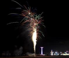 fuegos artificiales de la playa de coney island foto