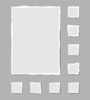 conjunto de notas blancas rotas. trozos de papel rasgado de varias formas aisladas sobre fondo gris. ilustración vectorial vector