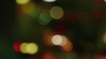 färgrik bokeh bakgrund i en jul nöje parkera video