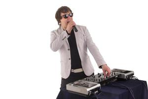 dj con el mezclador foto