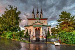 iglesia del zar constantino en suzdal, rusia a lo largo del anillo dorado en vladimir. foto