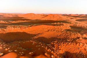 mar de arena de namib - namibia foto