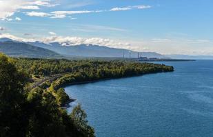 fábrica rusa a lo largo del lago baikal foto