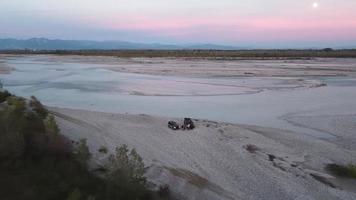 drogen omhoog tagliamento rivieren gedurende droogtes video