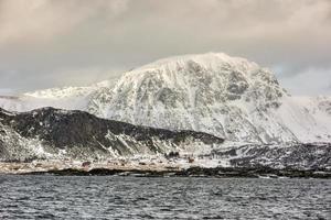 naturaleza de vestvagoy en las islas lofoten, noruega foto