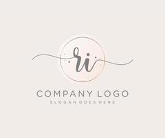 Initial RI feminine logo. Usable for Nature, Salon, Spa, Cosmetic and Beauty Logos. Flat Vector Logo Design Template Element.