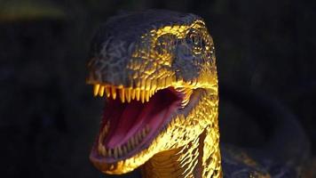 close-up do gigante predador velociraptor dinossauro com dentes afiados