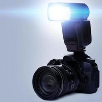 cámara réflex digital con flash foto