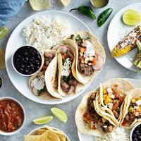 variedad de comida callejera mexicana