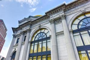 buffalo, nueva york 8 de mayo de 2016, el banco de ahorros de buffalo es un edificio de sucursal bancaria neoclásico ubicado en 1 fuente plaza en el centro de buffalo, nueva york. foto