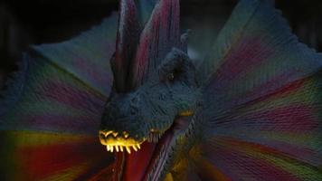 close-up gigante predador dilophosaurus dinossauro com dentes afiados video