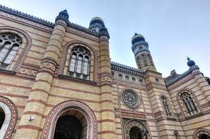 la gran sinagoga de budapest, hungría foto