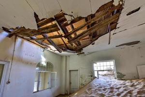 ciudad fantasma kolmanskop, namibia foto