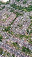 hermosa vista aérea de la ciudad de luton en inglaterra video