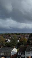 meest mooi hoog hoek beeldmateriaal van winter wolken over- de Brits stad van Engeland video