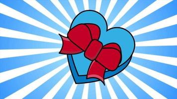 festlig röd blå gåva låda med en röd rosett och en band i de form av en hjärta för hjärtans dag på en bakgrund av blå strålar. abstrakt bakgrund. video i hög kvalitet 4k, rörelse design