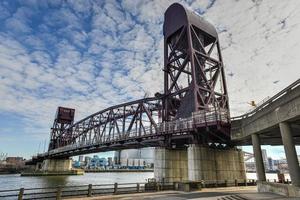 puente de la isla de roosevelt, nueva york foto