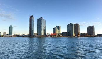 Long Island City from Roosevelt Island, New York photo