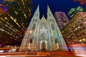 S t. la catedral de patrick en la ciudad de nueva york foto