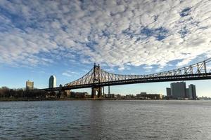 Roosevelt Island Bridge, New York photo