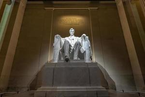 Lincoln memorial en la noche foto