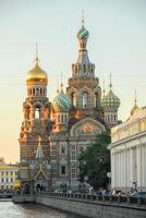 iglesia del salvador sobre la sangre derramada en san petersburgo, rusia foto