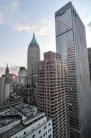 horizonte de la ciudad de nueva york en el centro de manhattan. foto